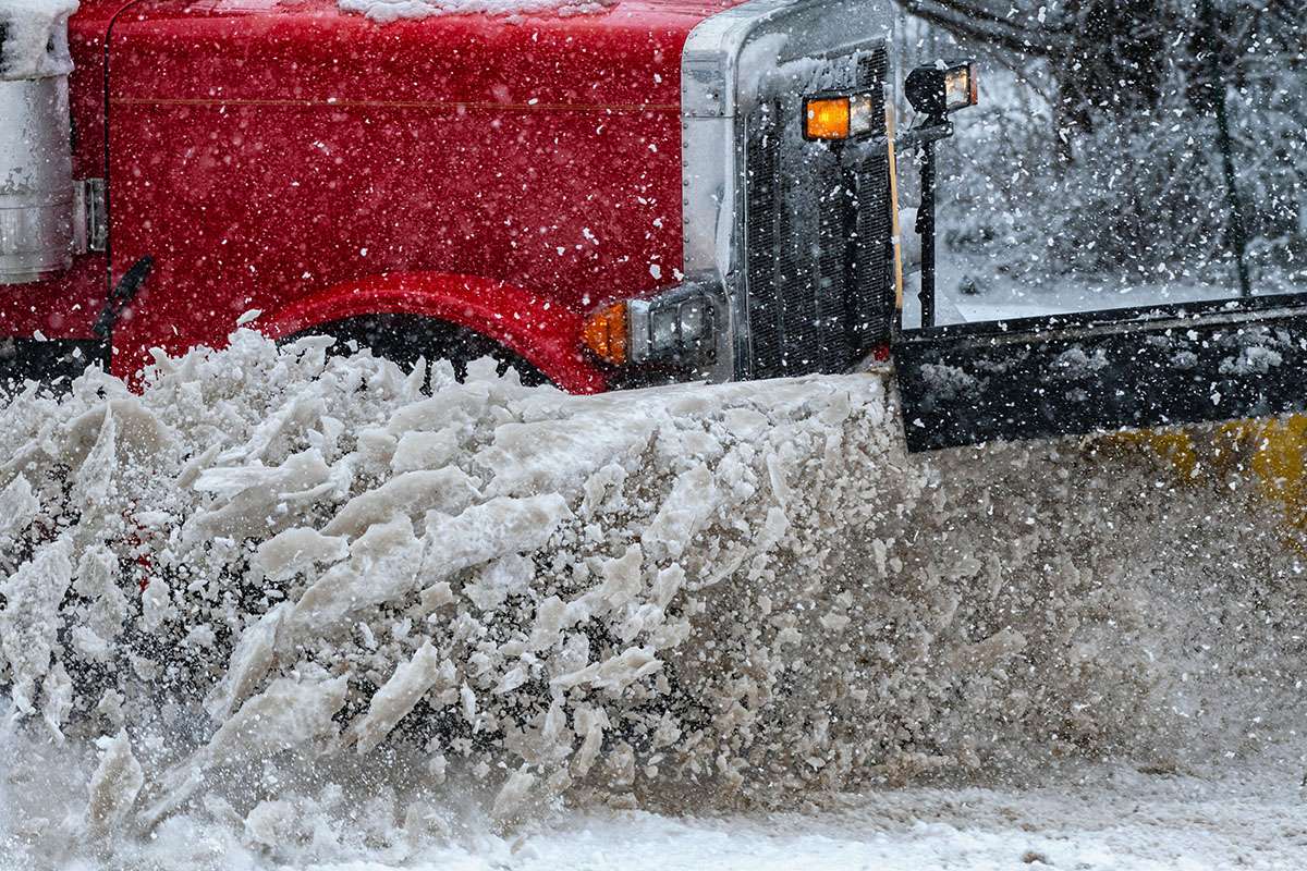 Commercial snow removal near Milwaukee